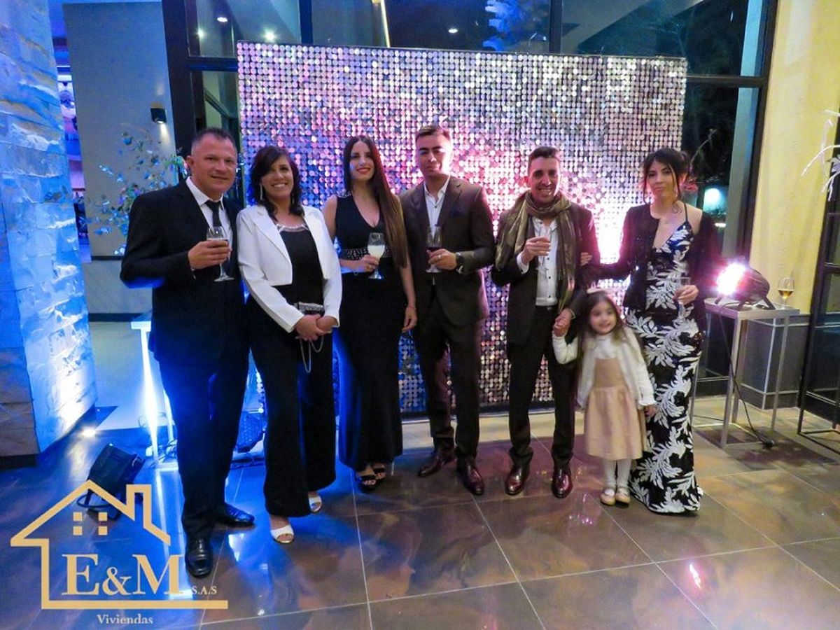 EyM Viviendas celebraron el 2° aniversario de esta empresa argentina con sede en Mendoza.