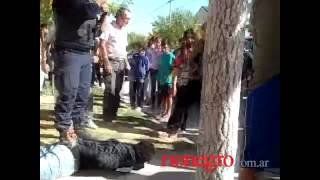 Otro linchamiento: golpearon salvajemente a un hombre que intentó robar en una casa