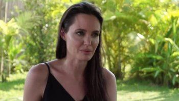 Angelina Jolie, acusada de crueldad infantil
