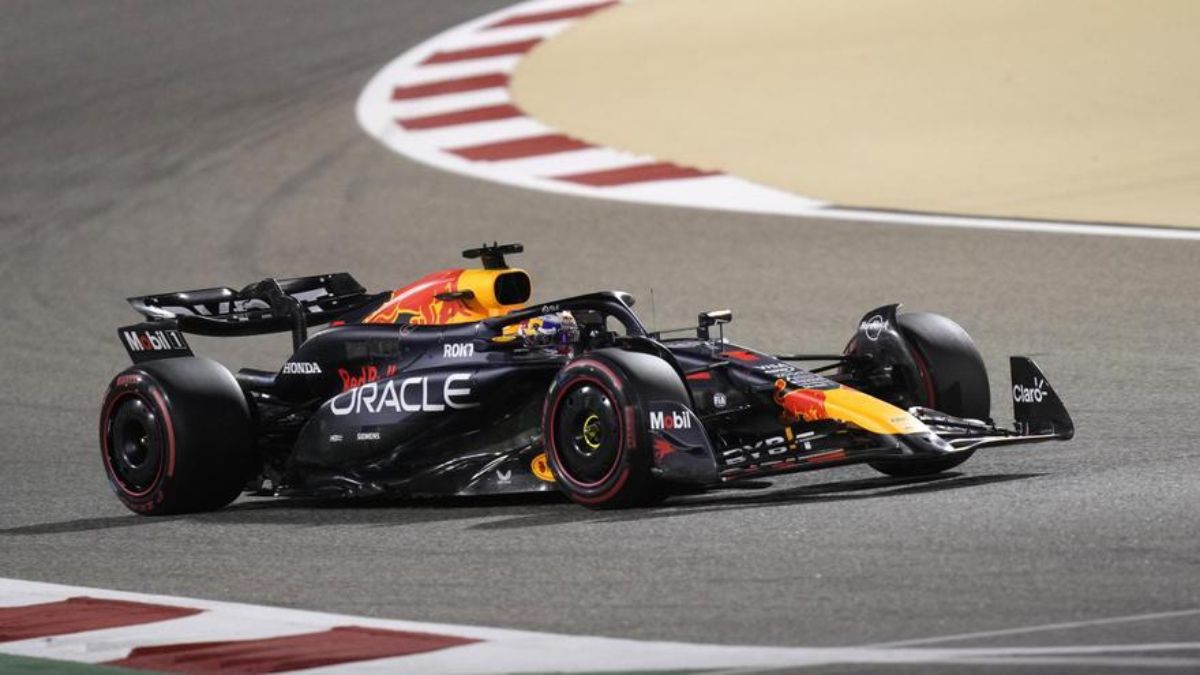 Max Verstappen y su RB20 de la escudería Red Bull fueron imparables en la primera competencia del año, y donde el neerlandés llega como tricampeón. Max Verstappen y su RB20 de la escudería Red Bull fueron imparables en la primera competencia del año, y donde el neerlandés llega como tricampeón.