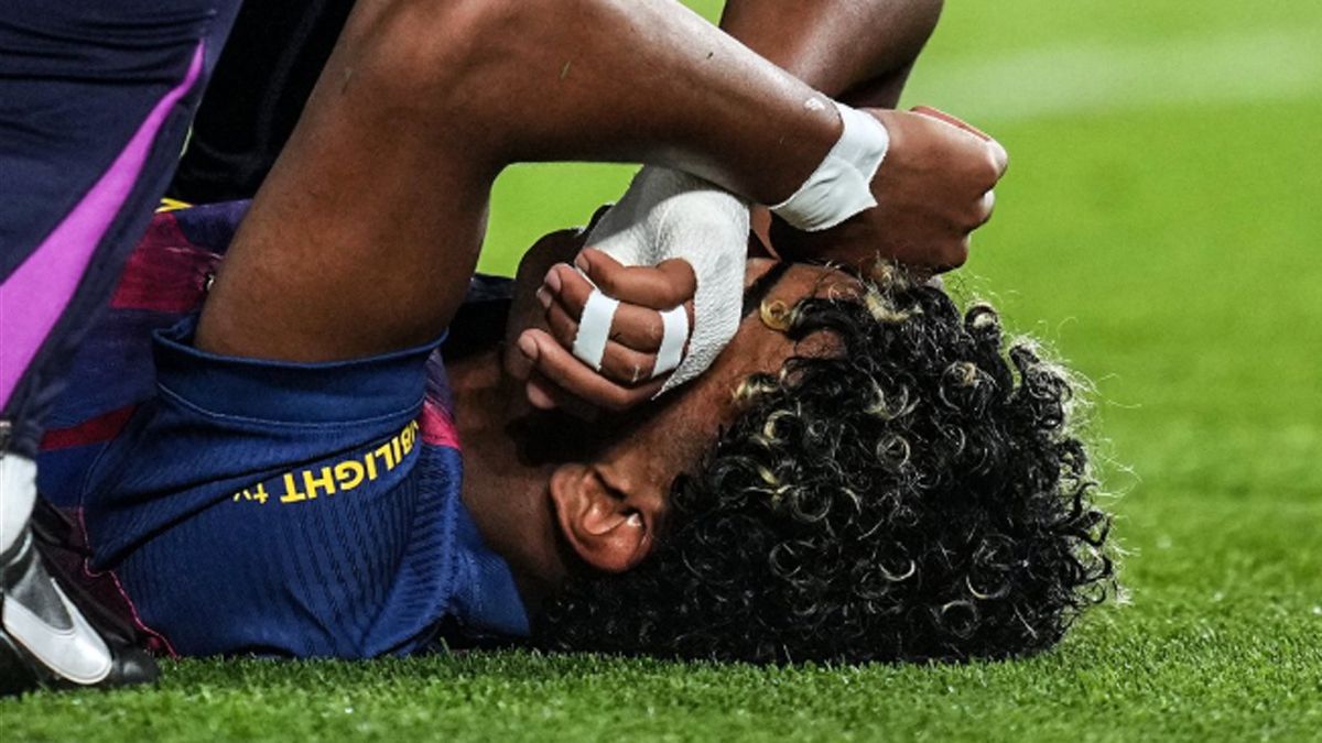 Yamal quedó tendido en el área.