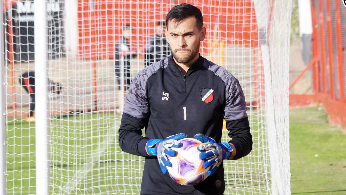 Juan Pablo Cozzani es una de las figuras del Deportivo Maipú.