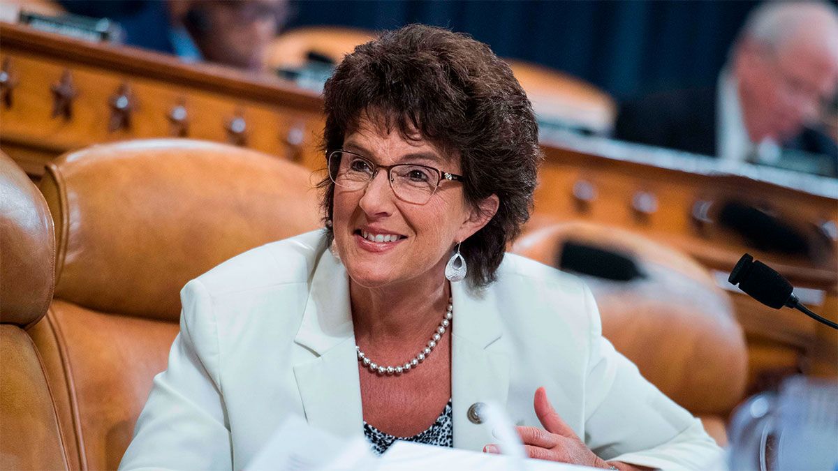 Joe Biden preguntó por Jackie Walorski, una congresista que murió en un accidente de tránsito en agosto.