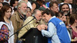 Marcha en Buenos Aires: O se cae este modelo Marcha en Buenos Aires: O se cae este modelo