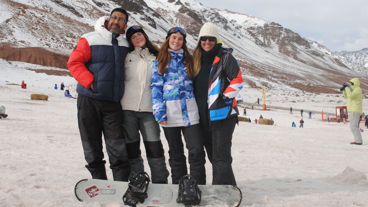 La apertura del parque de nieve Los Puquios será el 8 de junio y ya está el tarifario para todas las actividades. Foto: Los Puquios