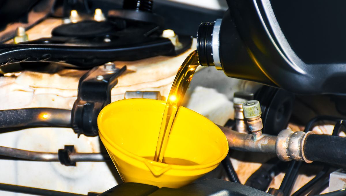 Se recomienda cambiar el aceite del motor cada 5.000 a 10.000 kil&oacute;metros o cada 6 a 12 meses.&nbsp;