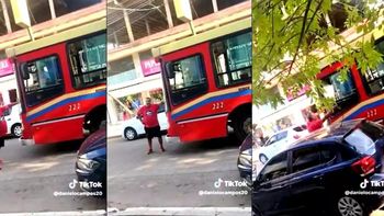 Un colectivo chocó con un auto y el conductor tiró una frase muy repudiada en redes