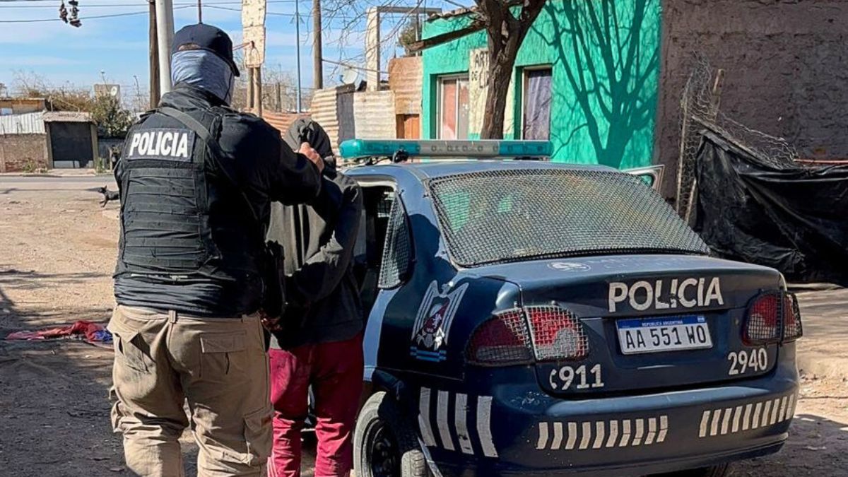 Pese a que los dos líderes narcos fueron detenidos y se les secuestraron drogas