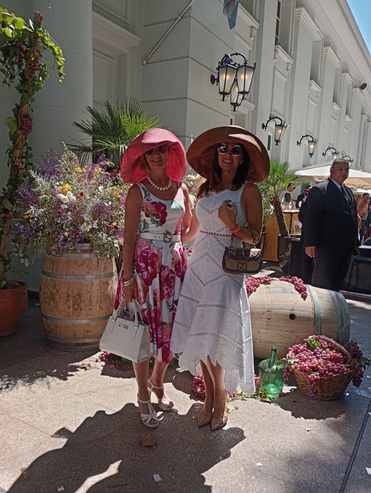 María Elena y Andrea Richardi, las más sofisticadas del evento en el hotel cinco estrellas.