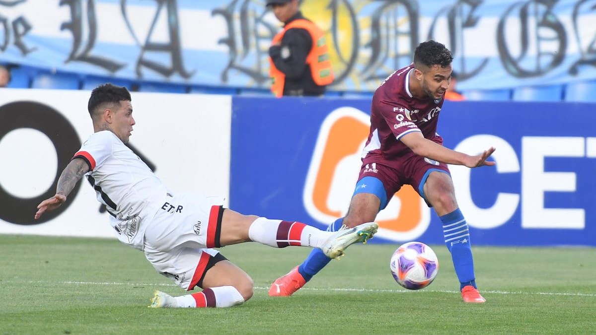 Godoy Cruz perdió con Patronato en su último partido del año como local