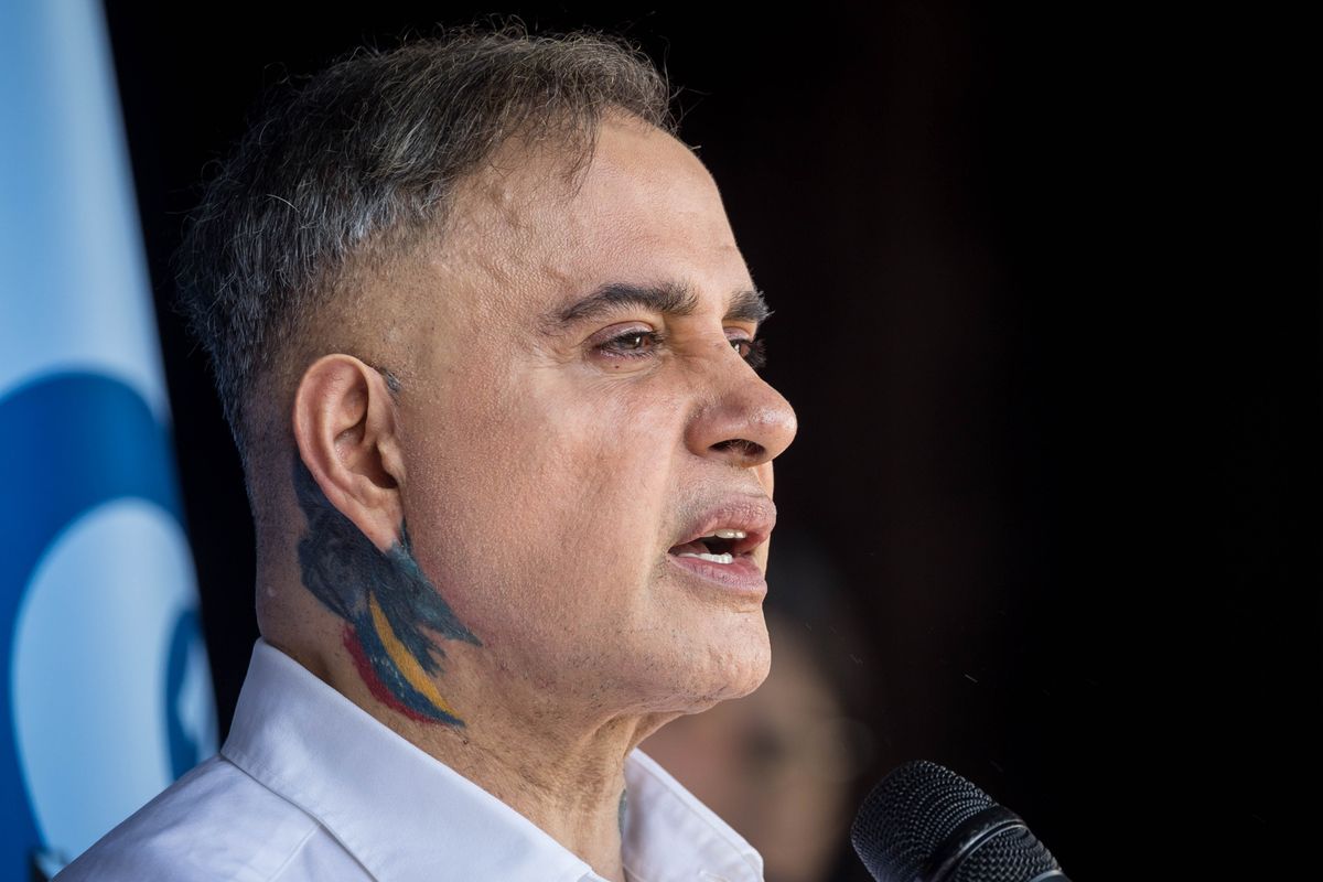 La esposa del gendarme argentino Nahuel Gallo pudo encontrarse con Tarek William Saab, fiscal general de Venezuela. La esposa del gendarme argentino Nahuel Gallo pudo encontrarse con Tarek William Saab, fiscal general de Venezuela.