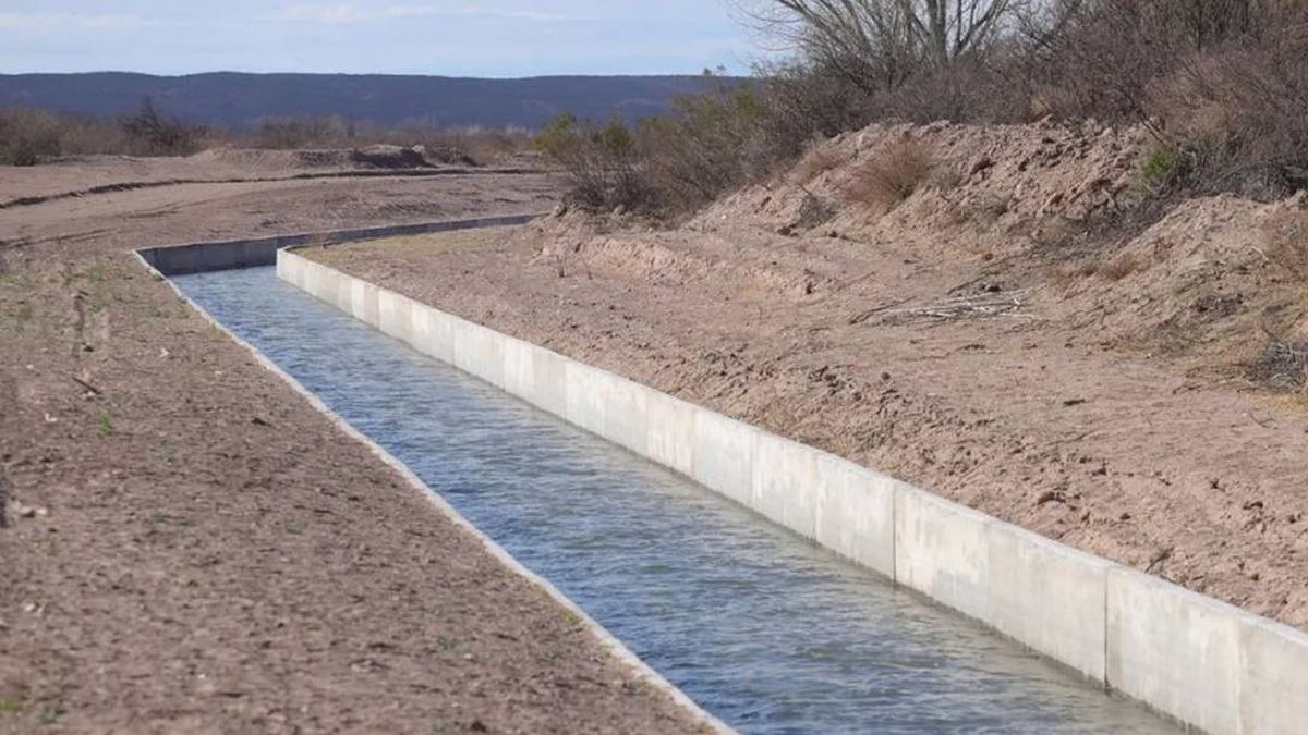 La modernización del canal Perrone, una de las obras públicas que será financiada con los fondos del resarcimiento (ex Portezuelo). La modernización del canal Perrone, una de las obras públicas que será financiada con los fondos del resarcimiento (ex Portezuelo).