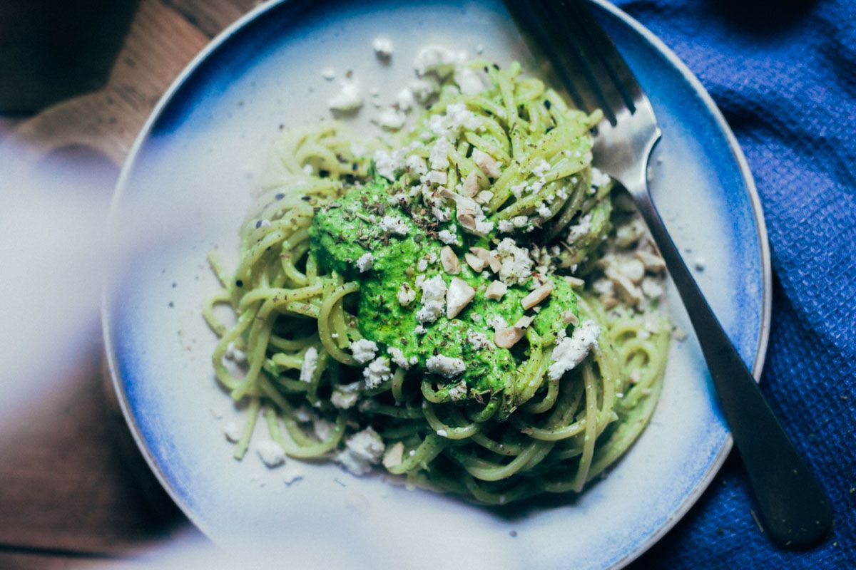También puedes agregarle queso al plato, otro ingrediente común en la dieta mediterránea. También puedes agregarle queso al plato, otro ingrediente común en la dieta mediterránea.