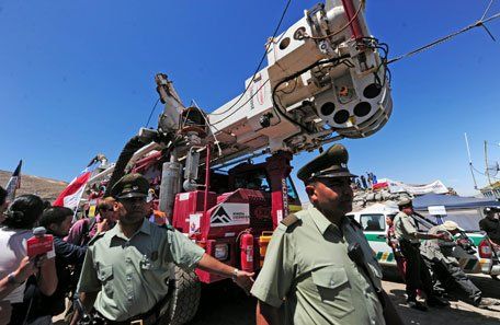 El gobierno chileno anunció que rescatará a los 33 mineros sepultados recién el miércoles
