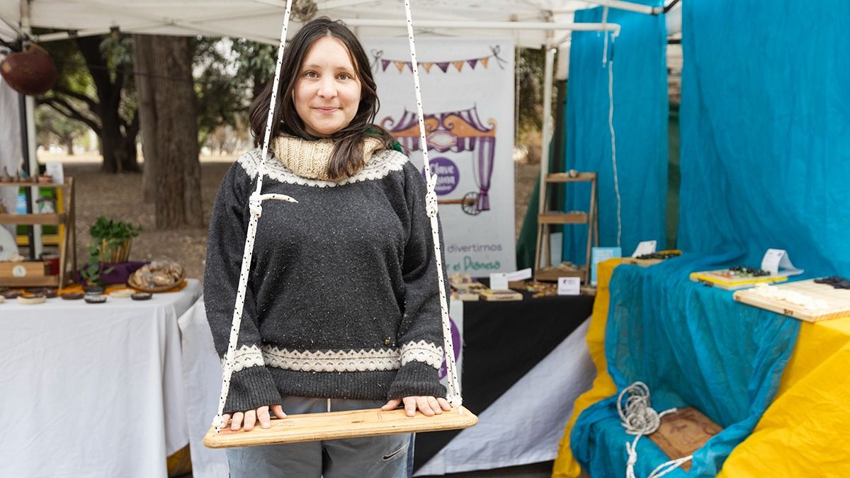 Ingrid vende los columpios entre 4.000 y 5.000 pesos. Ingrid vende los columpios entre 4.000 y 5.000 pesos.