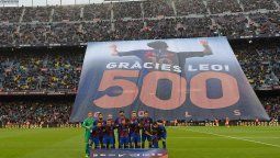 Barcelona se rinde a sus pies: homenaje