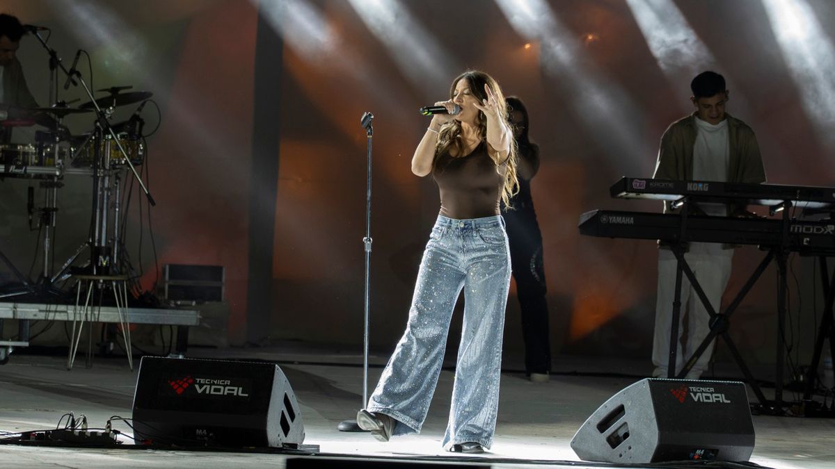 Magui Olave en el escenario del teatro griego Frank Romero Day.