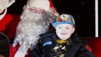 Murió el niño de siete años que logró adelantar la Navidad