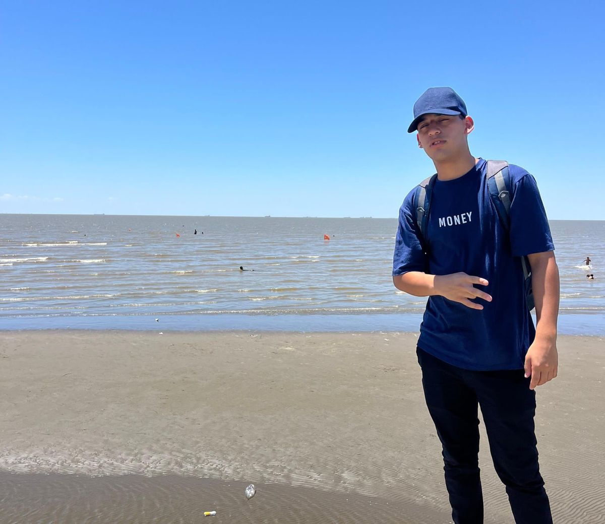 Lautaro Veragua, mendocino apasionado del mar que se sumó a la Armada hace 5 meses. Lautaro Veragua, mendocino apasionado del mar que se sumó a la Armada hace 5 meses. 