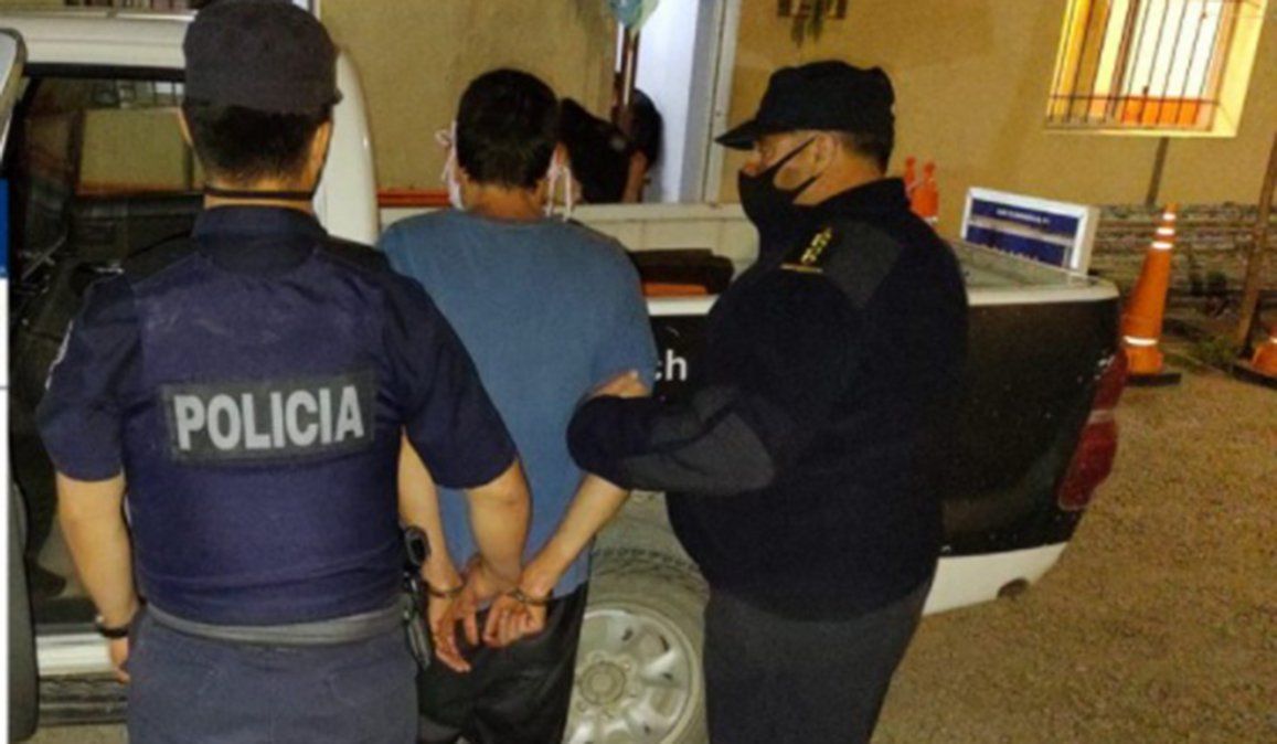 Uno de los detenbidos acusado de asesinar a un hombre de un puntazo en el corazón. También hay una mujer aprehendida.