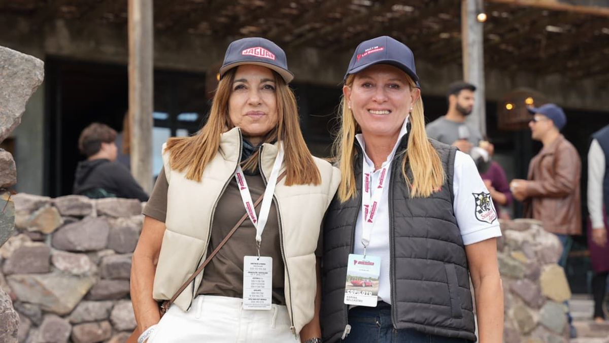 Amalia Sáez de Acevedo y Karina Belcastro. Amalia Sáez de Acevedo y Karina Belcastro.