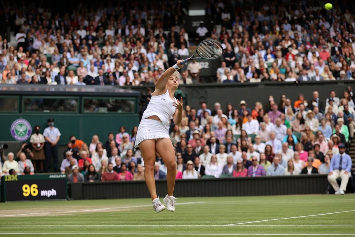 Ashleigh Barty, le n&uacute;mero uno, se coron&oacute; en Wimbledon.