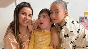 Karem sueña con un tratamiento innovador en México para mejorar la vida de su hijo Valentín Karem sueña con un tratamiento innovador en México para mejorar la vida de su hijo Valentín