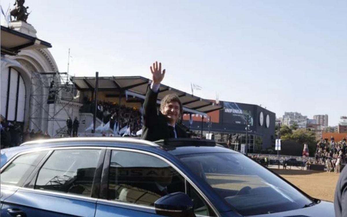 La llegada de Javier Milei a La Rural. La llegada de Javier Milei a La Rural.