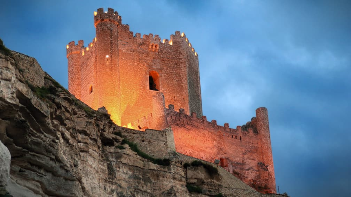 El encantador pueblo de España tiene una de las vistas más hermosas de Europa.