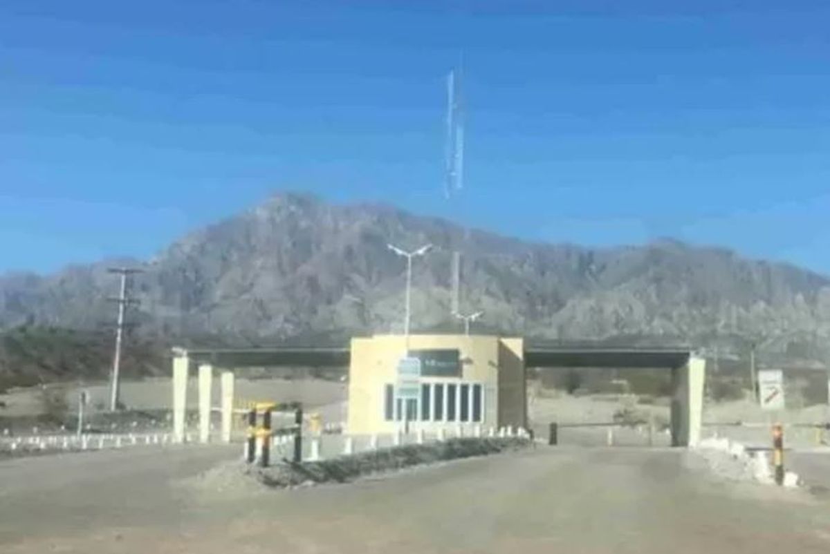 El frente del complejo Gualcamayo.