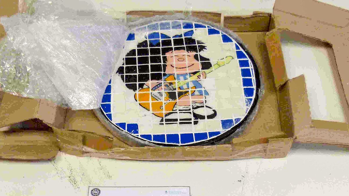 La droga estaba oculta en un artesanía con la imagen de Mafalda.