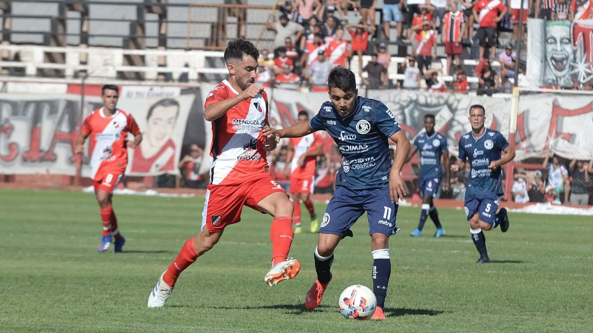 Ezequiel VIdal es uno de los jugadores desequilibrantes que tiene la Lepra.