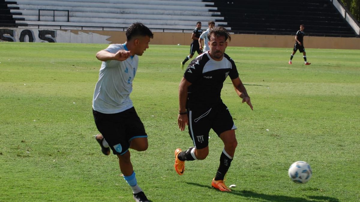 El Celeste se prepara para jugar la final con Defensores de Formosa, que se disputará el próximo domingo en San Francisco, Córdoba. El Celeste se prepara para jugar la final con Defensores de Formosa, que se disputará el próximo domingo en San Francisco, Córdoba.