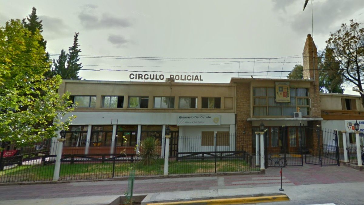 La sede del Círculo Policial no puede ser vendida, según una ley vigente de 1951.