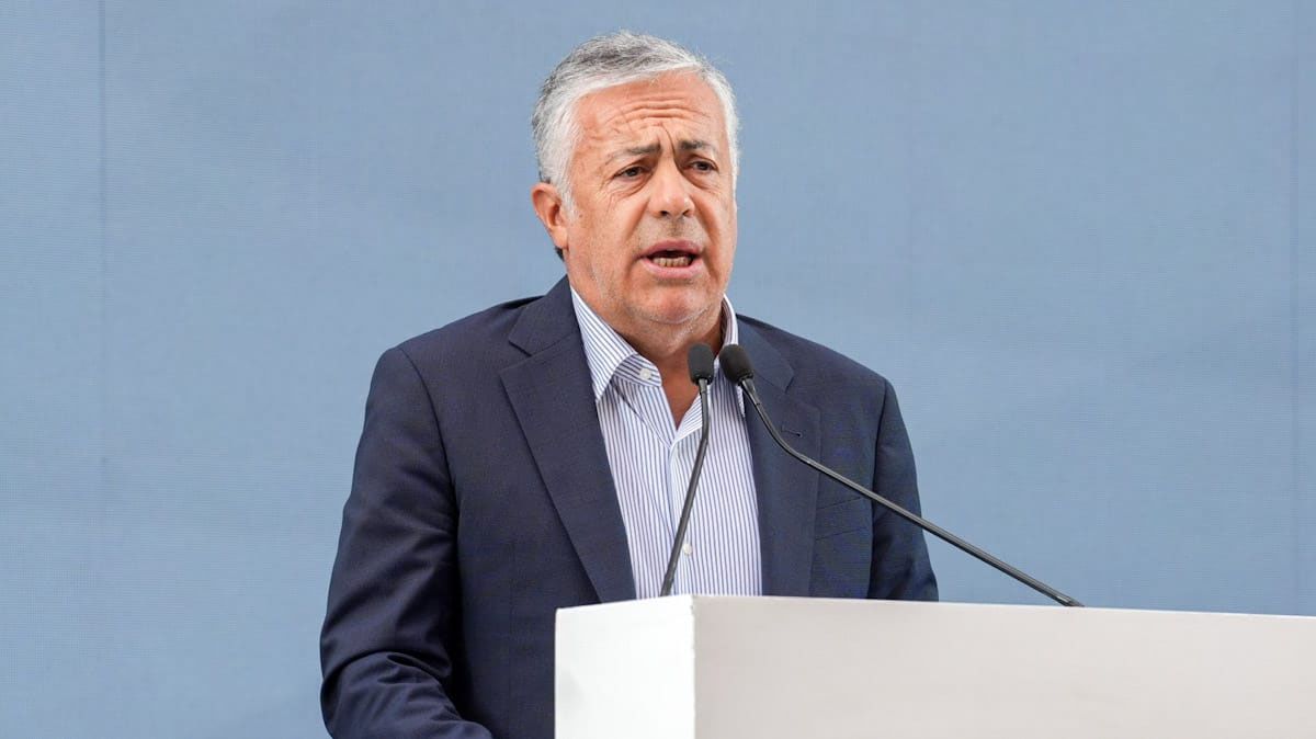 Cornejo anunció una enmienda constitucional para dar autonomía municipal y frenar a los Félix