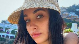Las fotos de María Becerra en bikini colaless que reventaron Málaga.