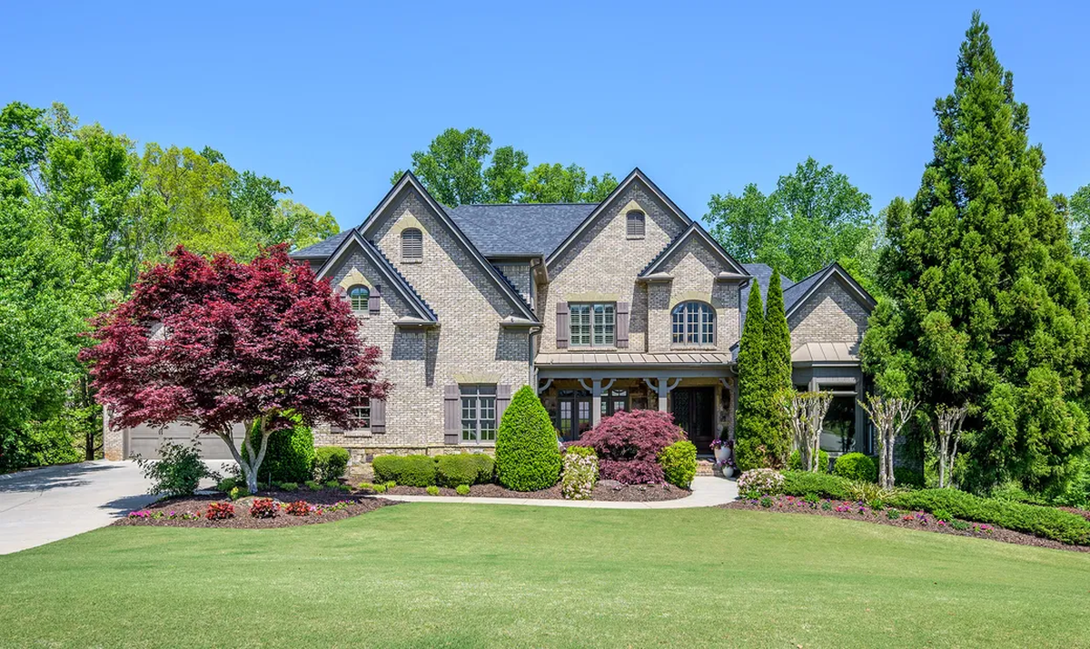 Debes asegurar un agente inmobiliario de confianza. Debes asegurar un agente inmobiliario de confianza.