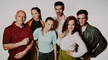 Bajo Terapia estrena en el teatro Selectro