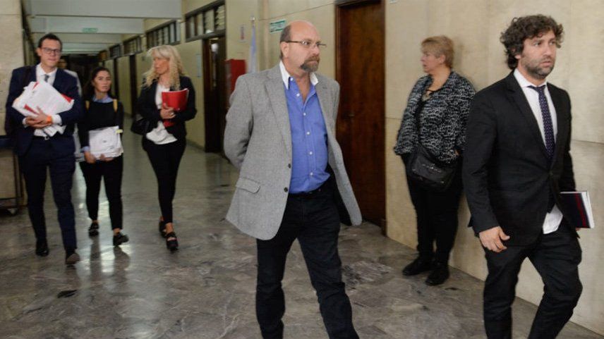 El caso del ex intendente Luis Lobos llegó a la instancia de apelación en la causa por el remate de tres de sus inmuebles.