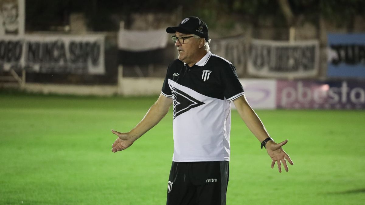 José María Bianco se mostró autocrítico al evaluar el rendimiento del equipo de Gimnasia y Esgrima al recibir a San Telmo por el torneo de la Primera Nacional 2024.