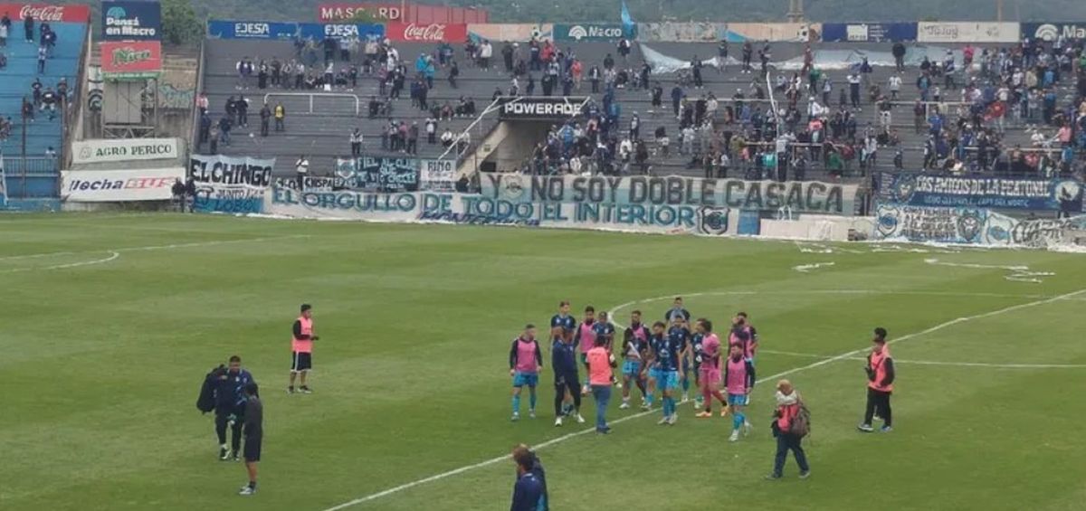 Suspendieron el partido entre Gimnasia de Jujuy y Deportivo Madryn por amenazas al árbitro