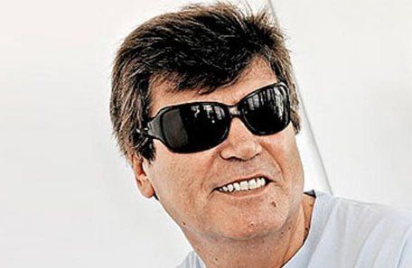 Carlín se mueve y ha intentado hablar
