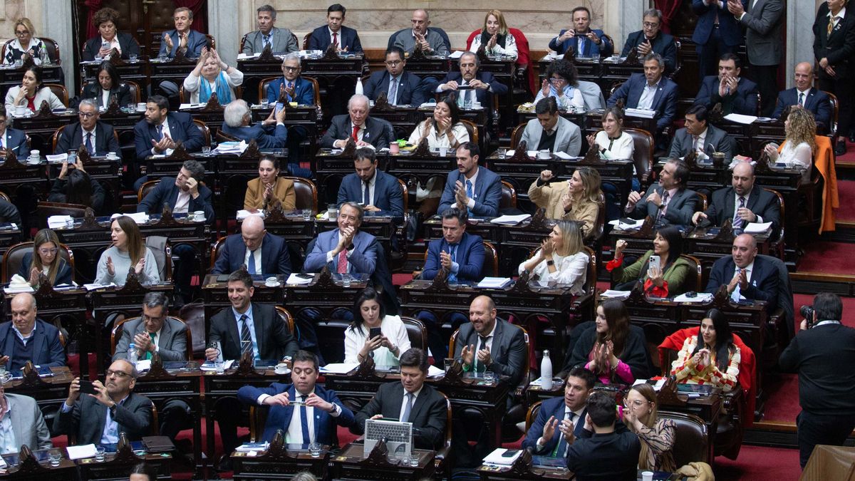 Este martes se trata el proyecto de Boleta Única de papel y podría convertirse en Ley. Este martes se trata el proyecto de Boleta Única de papel y podría convertirse en Ley.