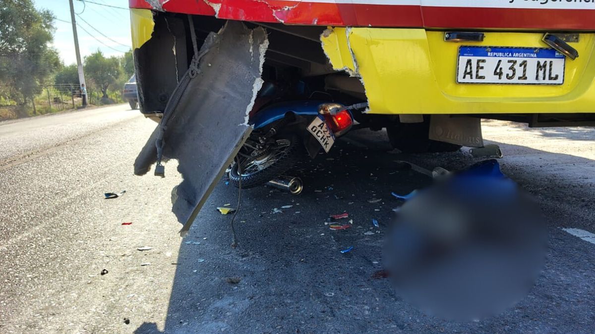 El accidente ocurrió en la ruta 60 a la altura de Rivadavia.