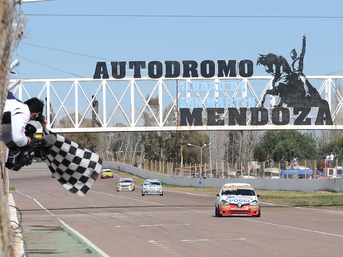Mendoza espera con los brazos abiertos el mejor automovilismo.