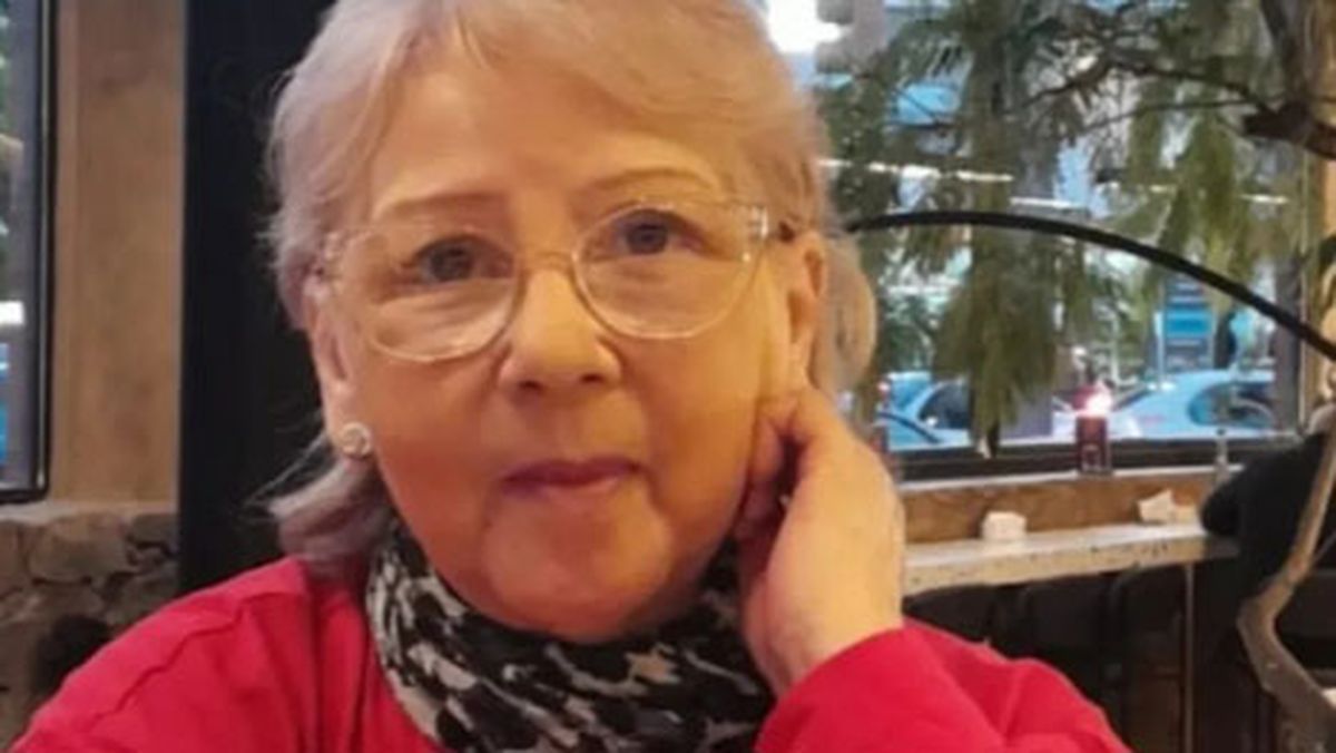 Hortencia Villa se fue de su casa de Godoy Cruz y testigos indicaron que se tomó un micro hacia Blanco Encalada. Hortencia Villa se fue de su casa de Godoy Cruz y testigos indicaron que se tomó un micro hacia Blanco Encalada.