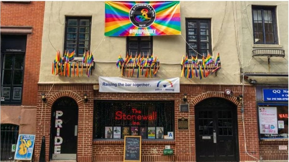 Stonewall Inn es un conocido bar considerado el punto de encuentro de la comunidad homosexual.