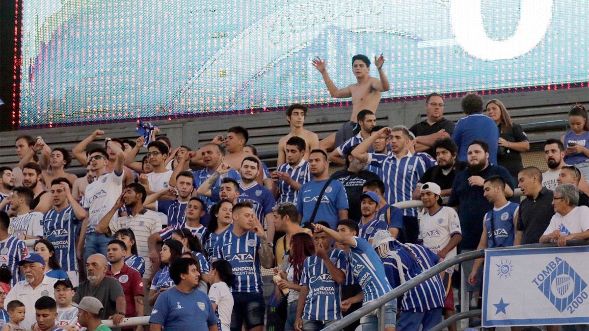 El protocolo para la vuelta del público al fútbol argentino sigue en discusión