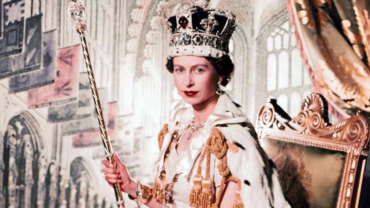 La reina Isabel II el día de su coronación