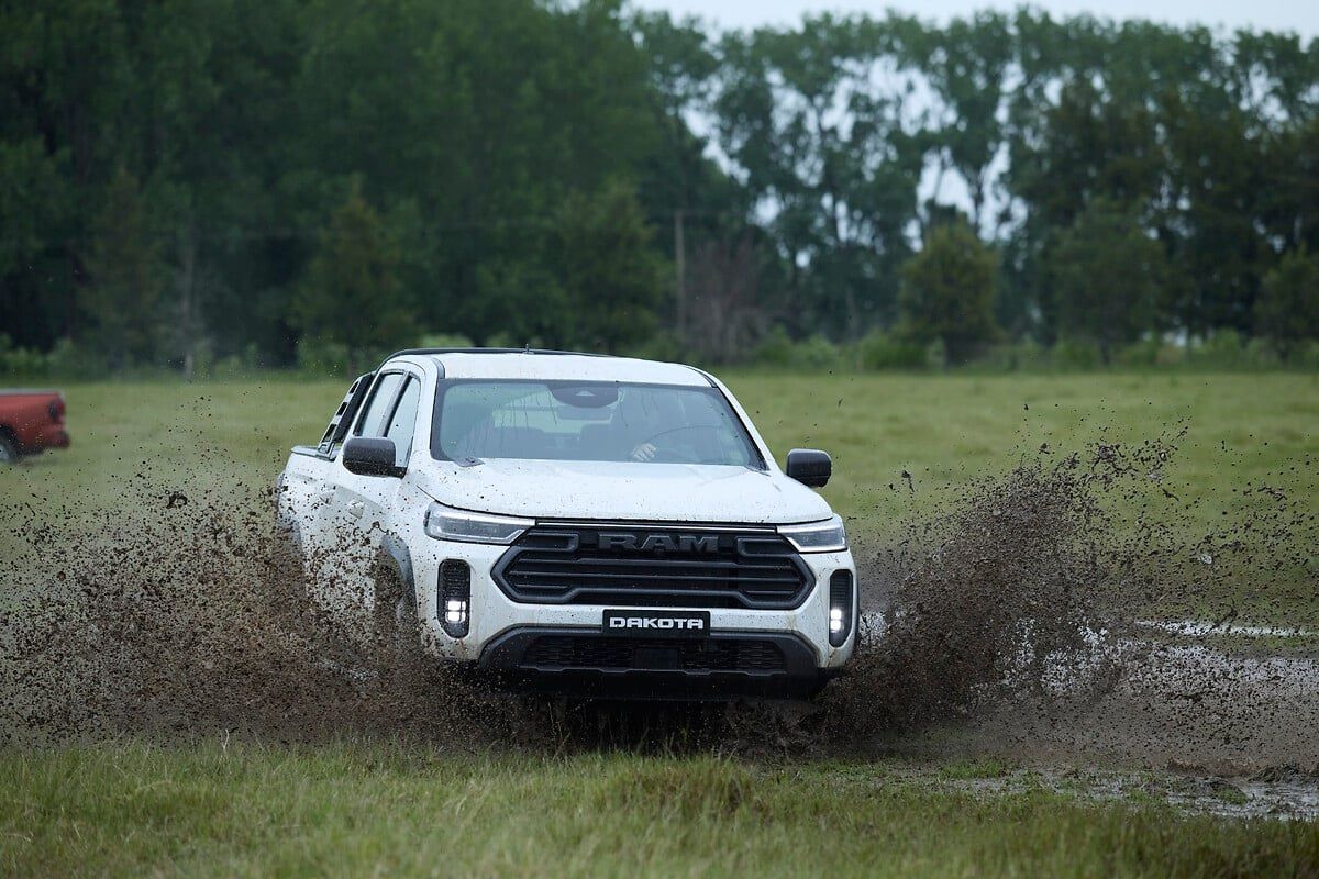 RAM Dakota se pone a prueba en San Juan con un test drive único en el Dique El Ullum